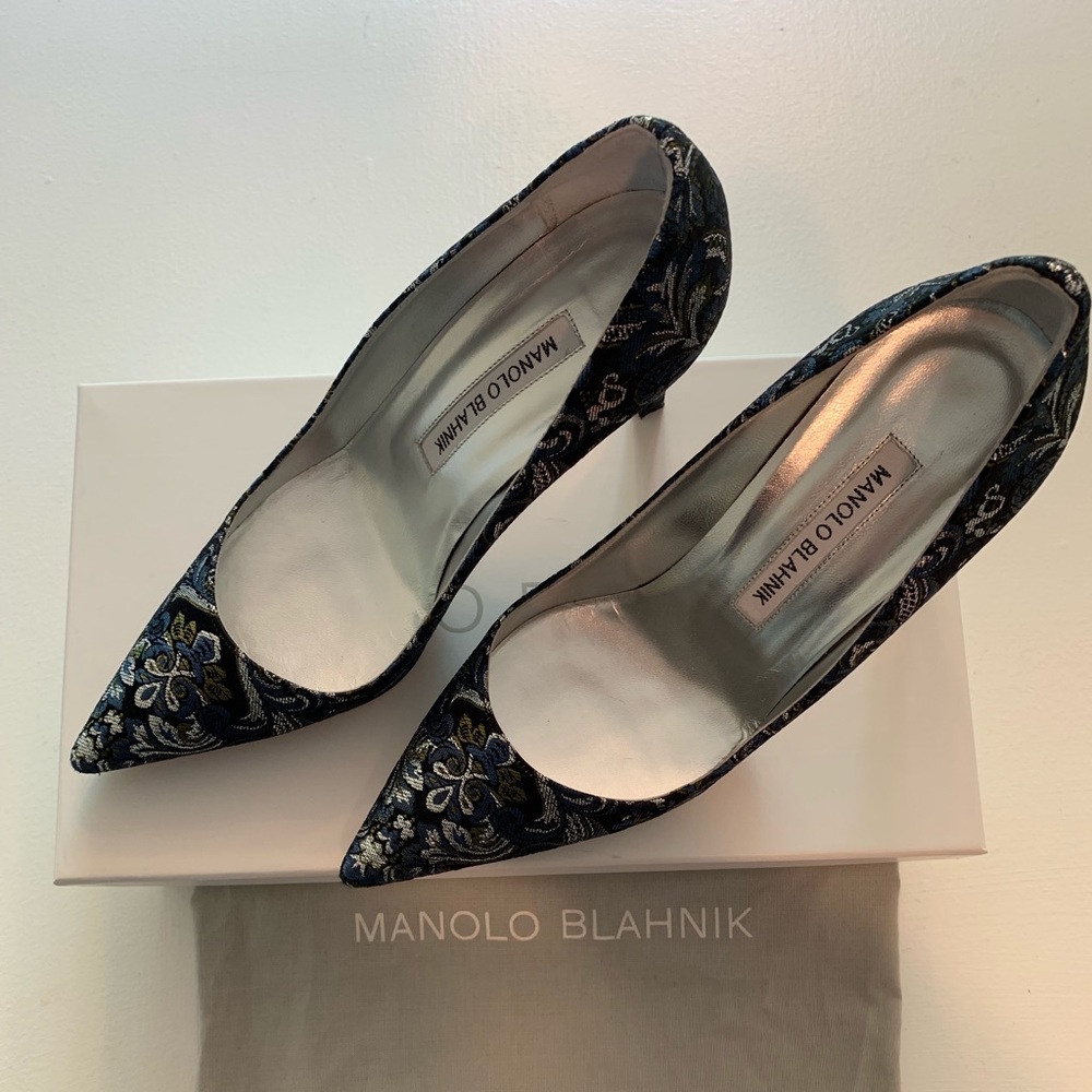 Manolo Blahnik Blue and Silver Brocade Heels - Picture 4 of 7